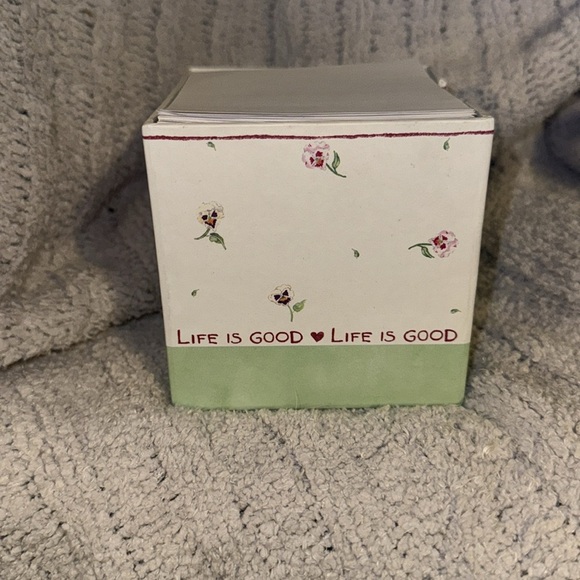 Susan Branch Vintage Note Cube with loose notes - refillable “Life is Good” - Picture 2 of 4